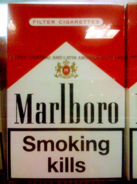 smoking kills people. the phrase “Smoking Kills”